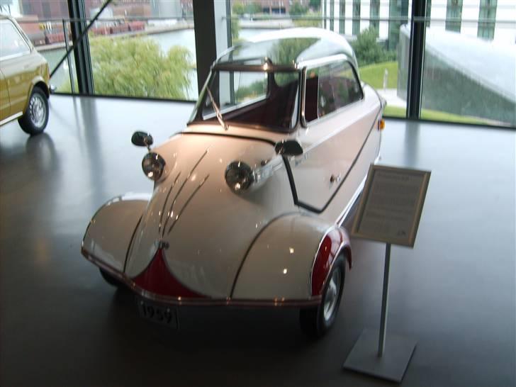 Autostadt ved Volkswagen fabrikken i Wolfsburg billede 112