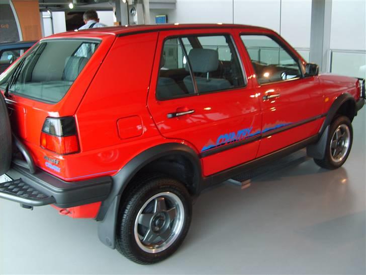 Autostadt ved Volkswagen fabrikken i Wolfsburg - Rimelig klam bil efter min mening billede 119