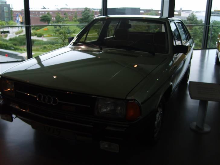 Autostadt ved Volkswagen fabrikken i Wolfsburg billede 124