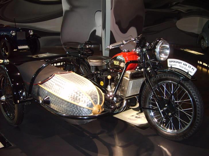 Autostadt ved Volkswagen fabrikken i Wolfsburg billede 131