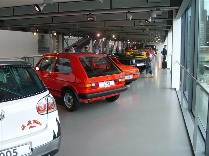 Autostadt ved Volkswagen fabrikken i Wolfsburg billede 158