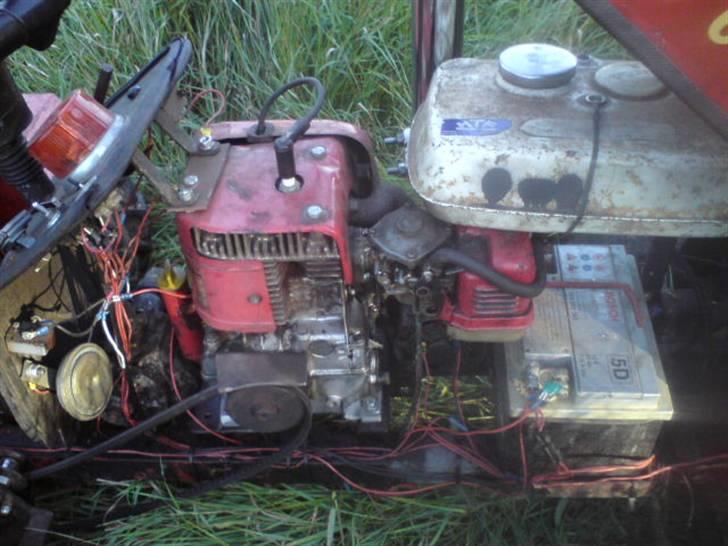 Havetraktor trækker  - Her er et billede af den dejlige maskine som går uden problemer og ja selfølgelig er det en honda:) billede 20