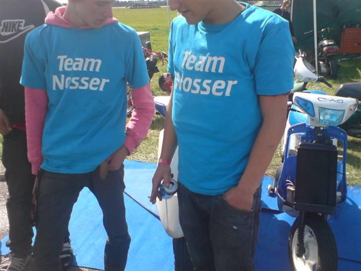 DHS 09 billeder af Team nosser og Team dumme svin :P billede 3