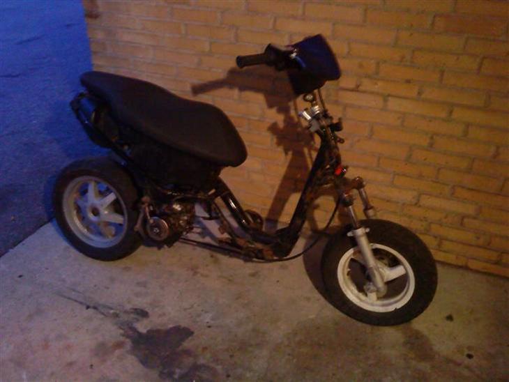 {{currentPhoto.altText}} billede {{currentPhoto.number}}