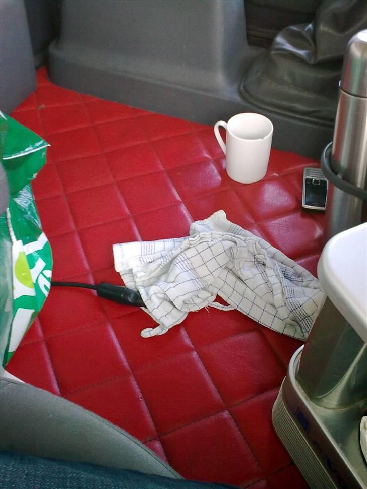 Lastbil - Billederne er taget oppe ved Dankalk i Løgstør billede 3