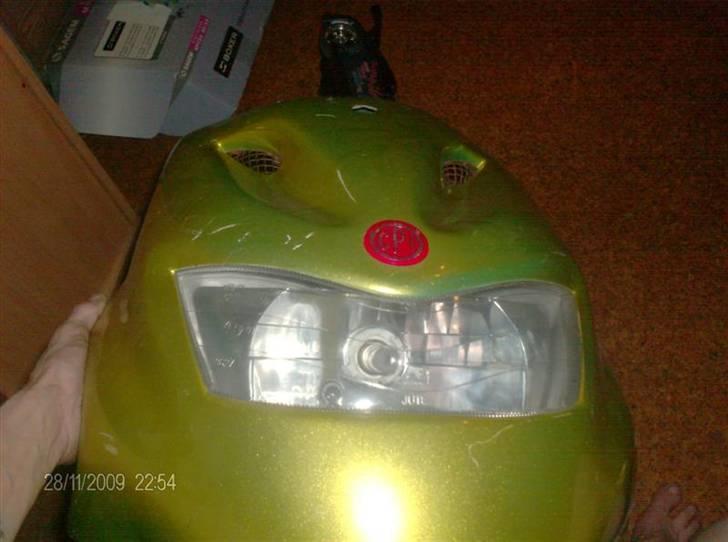 Guide til montering af H4 pære i orginal fatning - Som det ser ud i frontskjoldet ( forfra ) billede 9