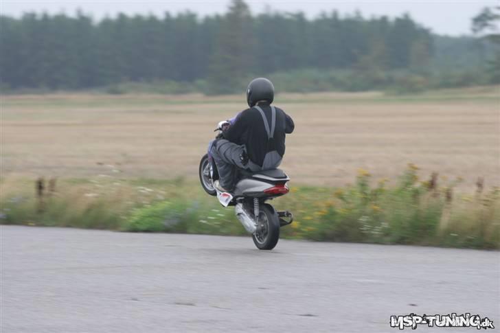 Kørsel på 1 hjul ! billede 19