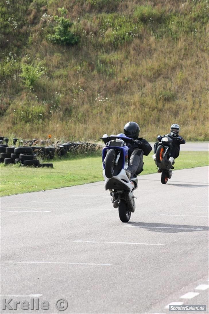 Kørsel på 1 hjul ! billede 22