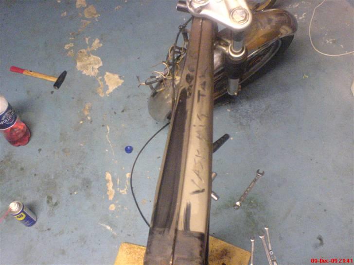 Puch monza 2 gear original renovering - Den var godt beskidt under tanken! billede 1