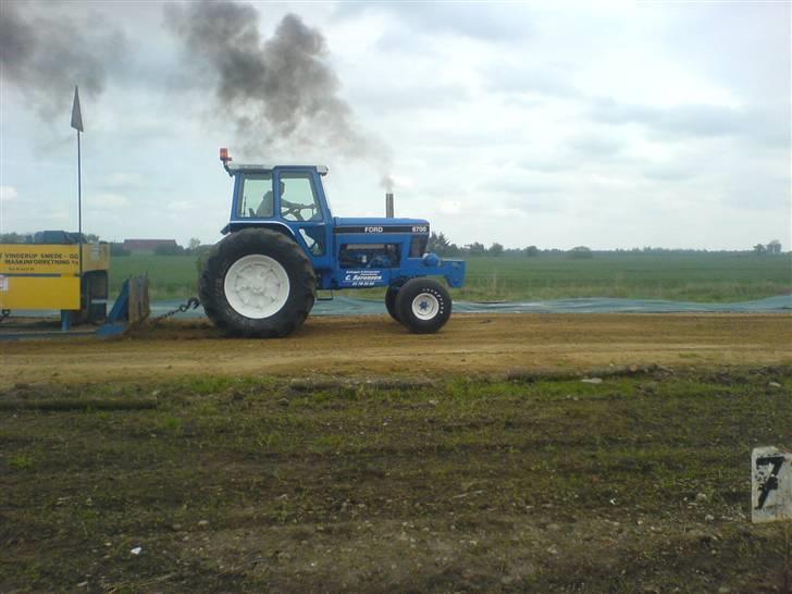 Traktortræk i Borris til Dalager marked - Ford 8700. nok DK´s pæneste Ford. bare ærgeligt at koblingen gled i den billede 10