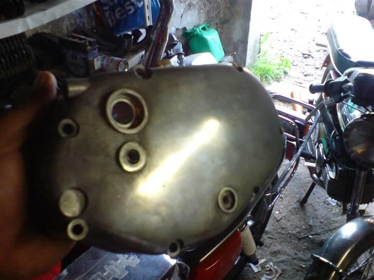 Renovering af puch motor. - 2 gear automatic handikap. - Koblingsskjoldet, ser jo fint ud, igen ikke noget at kritisere, utroligt nok. :) billede 19