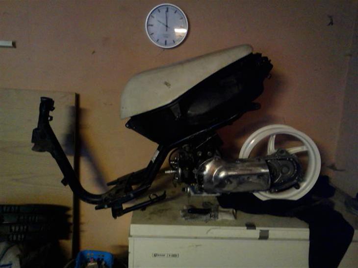 {{currentPhoto.altText}} billede {{currentPhoto.number}}