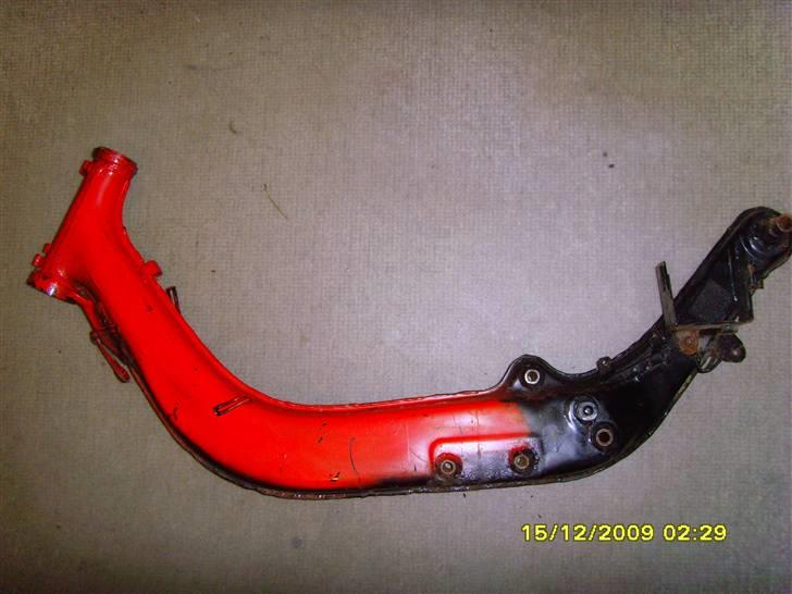 NoobiiTo's 45'kmt Fz50, Opbygning med originale registerings papir ! NYE DELE !! - Mit 45 stel og en botnakke der har malet hele vestre siden rød uden at skrive det i aftalen, puuahe fy skam dig, jeg ved godt hvem du er ! billede 11