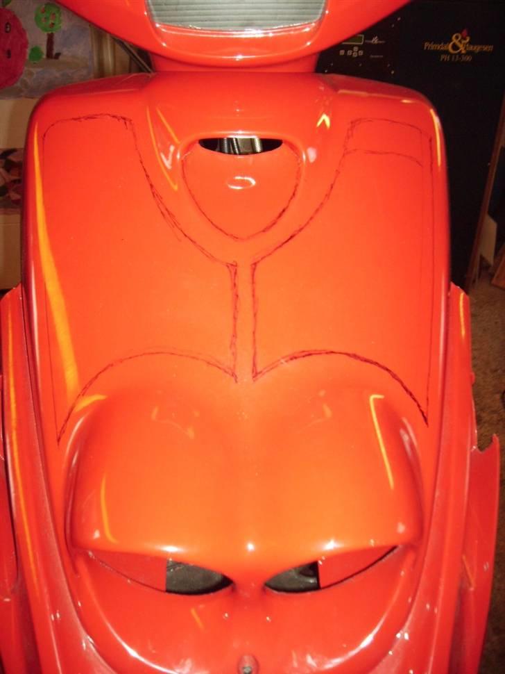 Hurtigdrengen - Optegning til udskæring af frontskjoldet. billede 43