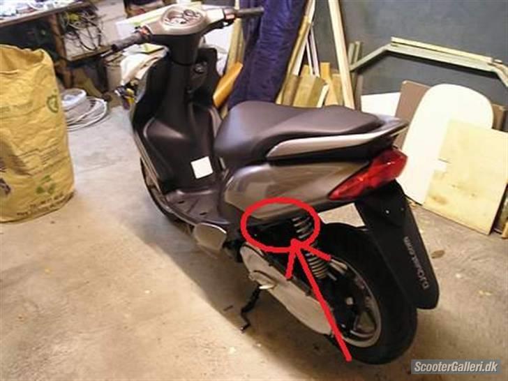 Stel Nr til på Scootere - Yamaha Jog R billede 6