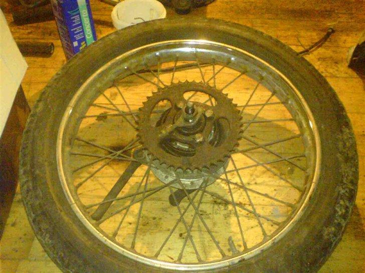 Honda CD 50 Fra start til slut - Baghjul billede 26