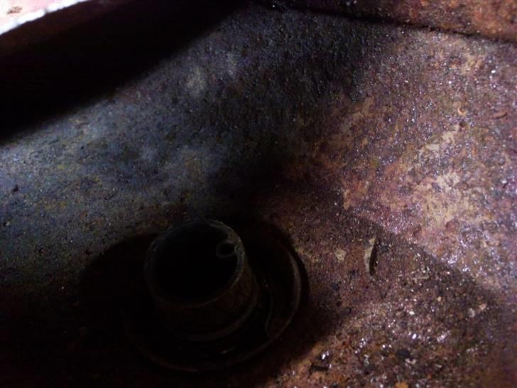 Honda Express - Av av der er meget rust. billede 16