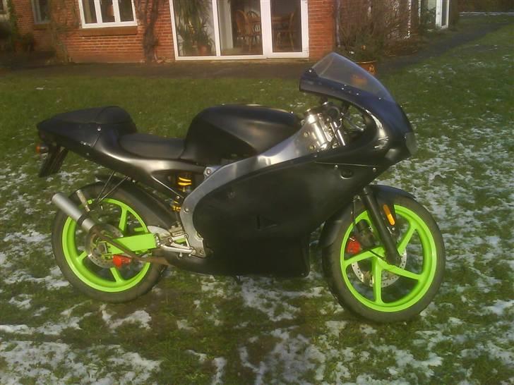 Mine Gamle Knallerter ;) - Nr. 5 : RS 50 ;) 

130 km/t ! billede 5