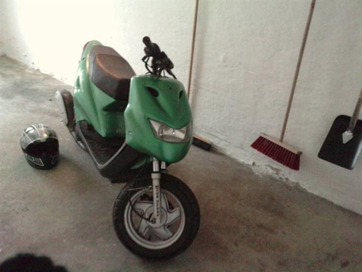 {{currentPhoto.altText}} billede {{currentPhoto.number}}