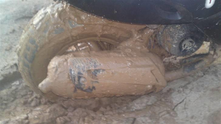 Tur i Stjær grusgrav. STALKER SAD FAST I MUDDER  :'( billede 5