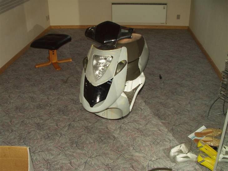 {{currentPhoto.altText}} billede {{currentPhoto.number}}