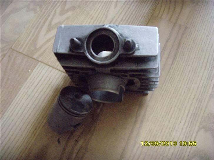 NoobiiTo's 45'kmt Fz50, Opbygning med originale registerings papir ! NYE DELE !! - Mit 45 mm alu 7 skylle med stempel kun 100 kr ! OG den kan ikke købes mere i Danmark fra ny ! billede 28