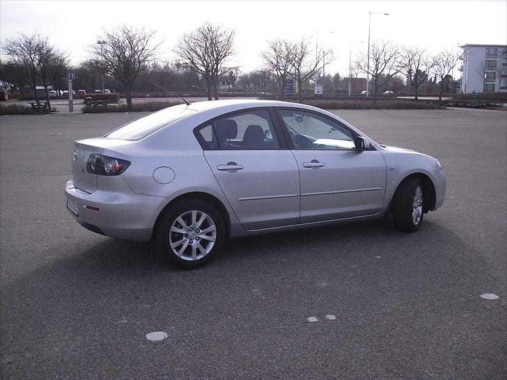 Min Mazda 3! - Billedet taget på Mosede Fortet... billede 9