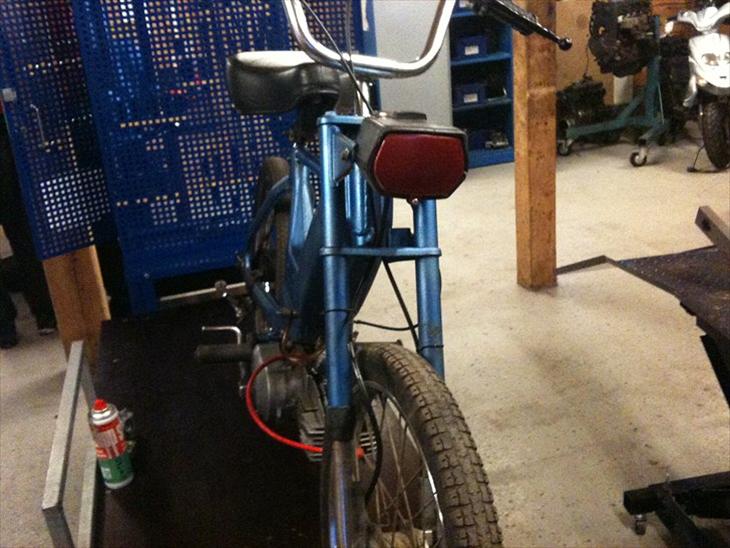 {{currentPhoto.altText}} billede {{currentPhoto.number}}