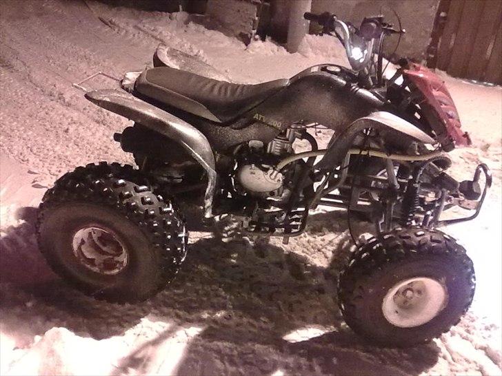 Atv 250cc vandkølet. (vinter legetøj) billede 2