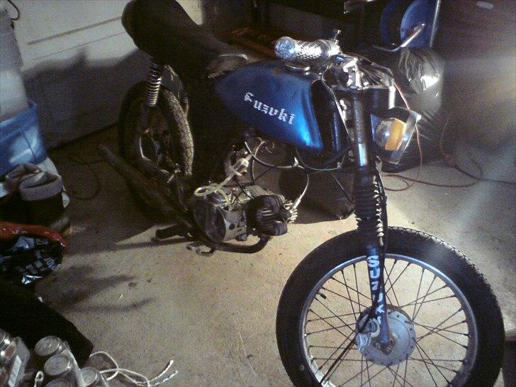 Suzuki k50 (projekt) - Da den blev samlet. billede 8