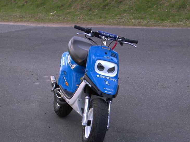 {{currentPhoto.altText}} billede {{currentPhoto.number}}