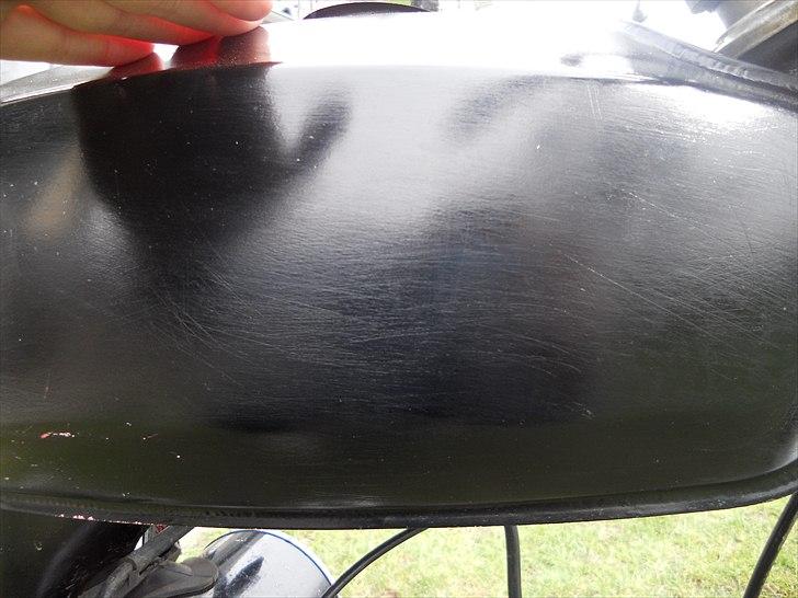 Suzuki k50 - Lidt dårligt malet af sidste ejer. (jeg synes, at man kan se pensel-stregerne) billede 12