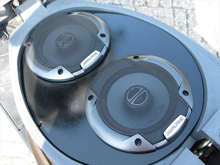 Alpine Anlæg i PGO Hot 50 v.2 billede 1