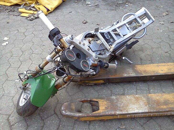 Se min GARAGE INDHOLD - Pgo-Gilera-Piaggio-Vespa-Velo-Honda-Atv-Crosser - Grøn Midibike billede 37