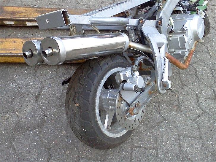 Se min GARAGE INDHOLD - Pgo-Gilera-Piaggio-Vespa-Velo-Honda-Atv-Crosser - Grøn Midibike billede 40