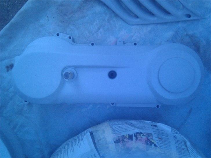 Aprilia Sonic Pearl Blue - Projekt Forår 2011 - Sonic Kickstarterskjold - Lig mærke til udspartlingerne (Mangler lidt finspartel) - Skal males Blank Sort billede 25