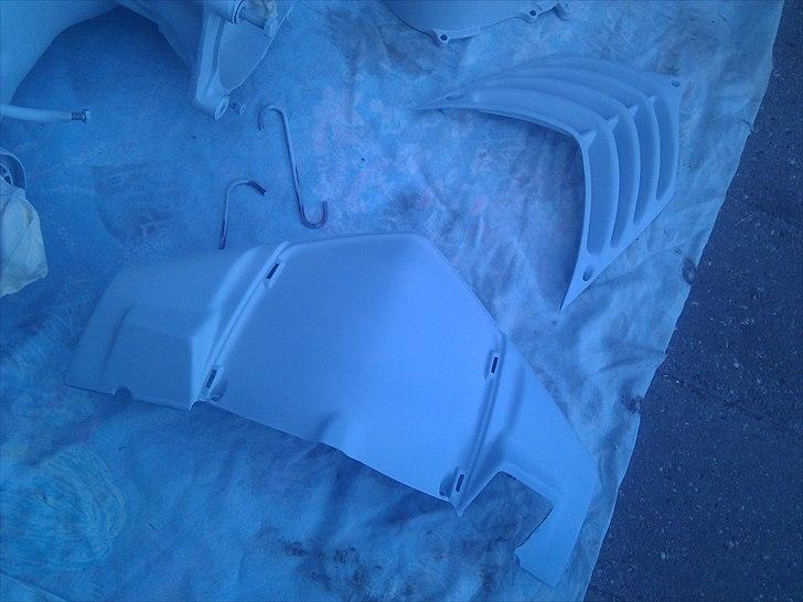 Aprilia Sonic Pearl Blue - Projekt Forår 2011 - Sonic Grill + Yderskjold v. styr - Skal males Pearl Blue billede 15