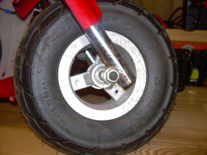 EL pocketbike  - Dækket/hjullet billede 4