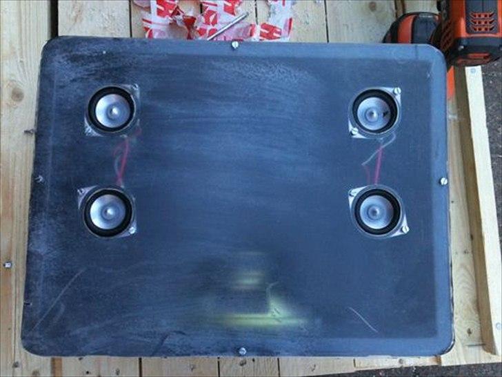 Puch maxi anlæg. bydbyd!! - Her er de 4 små 15,5w diskant højtalere ;) billede 5