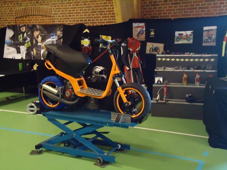 Messestand - Afslutningsprojekt (TAK ZOOTSCOOT.dk ) billede 1