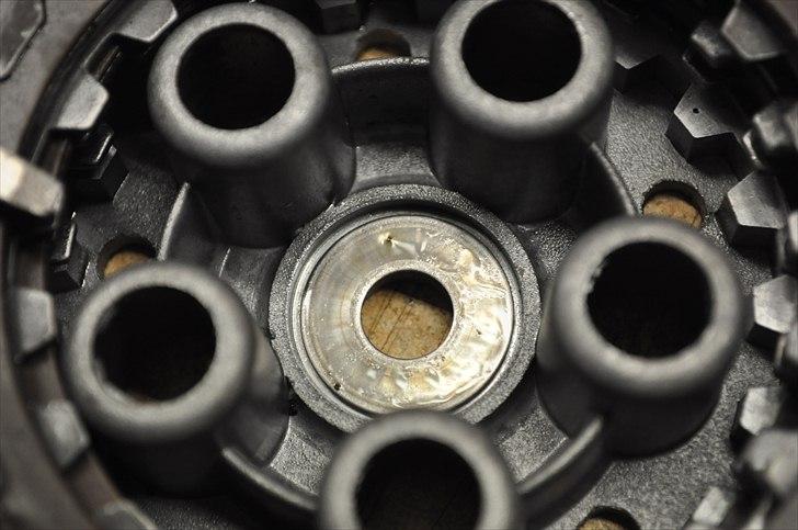 6 trins gearkasse [Derbi Senda] - Husk der sidder en skive i bunden af koblingshuset. billede 10