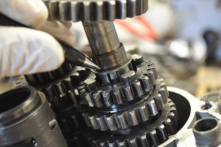 6 trins gearkasse [Derbi Senda] - Afmonter de 2 udpegede skiver. billede 39