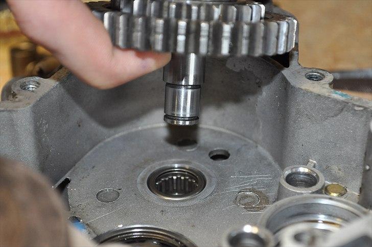 6 trins gearkasse [Derbi Senda] - Sekundær akslen - Sådan skal den sidde. billede 81