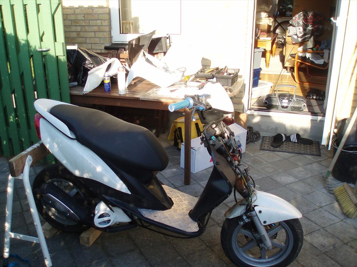 Yamaha Jog R istandsættelse/styling billede 1