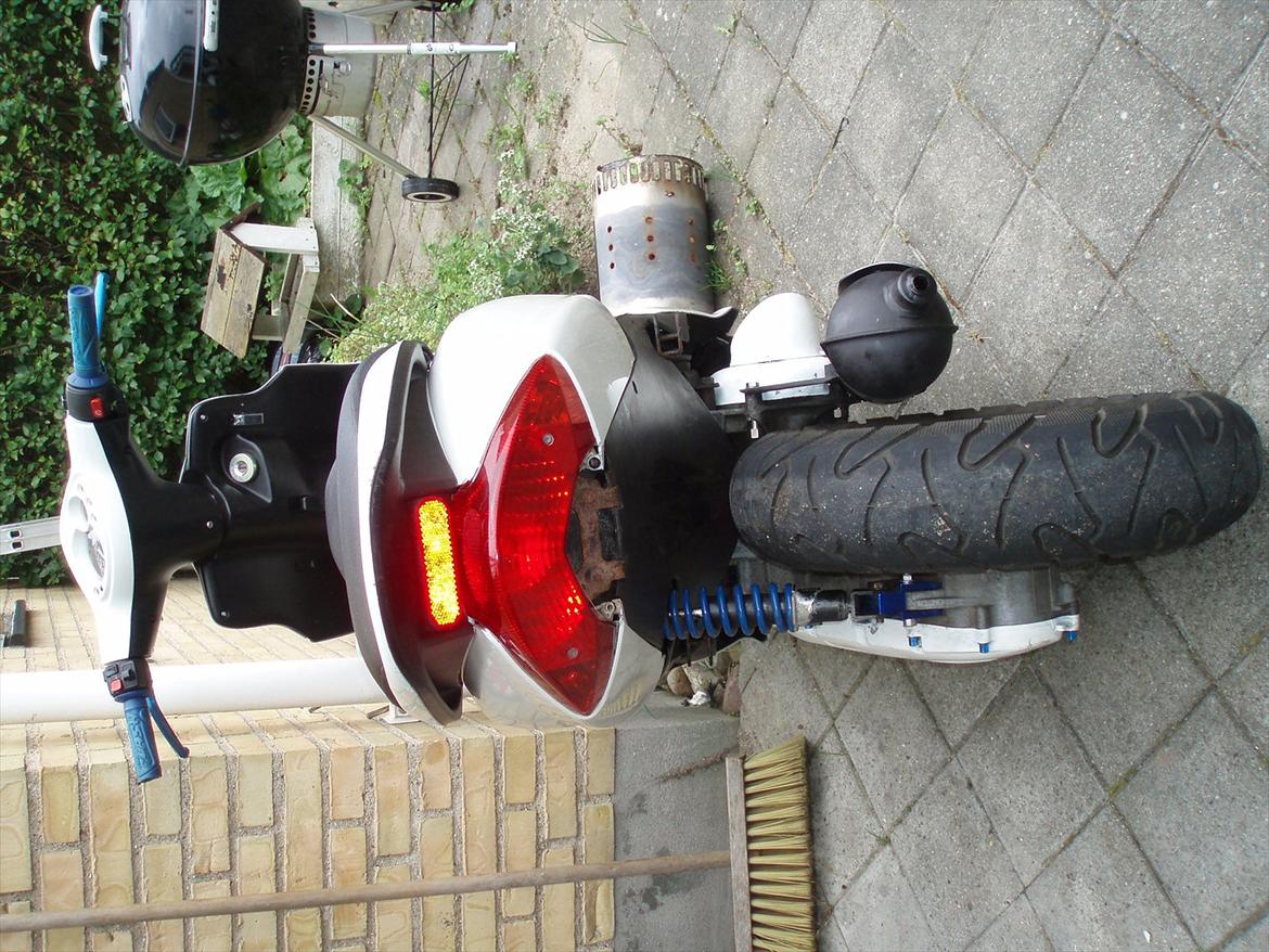 Yamaha Jog R istandsættelse/styling billede 9