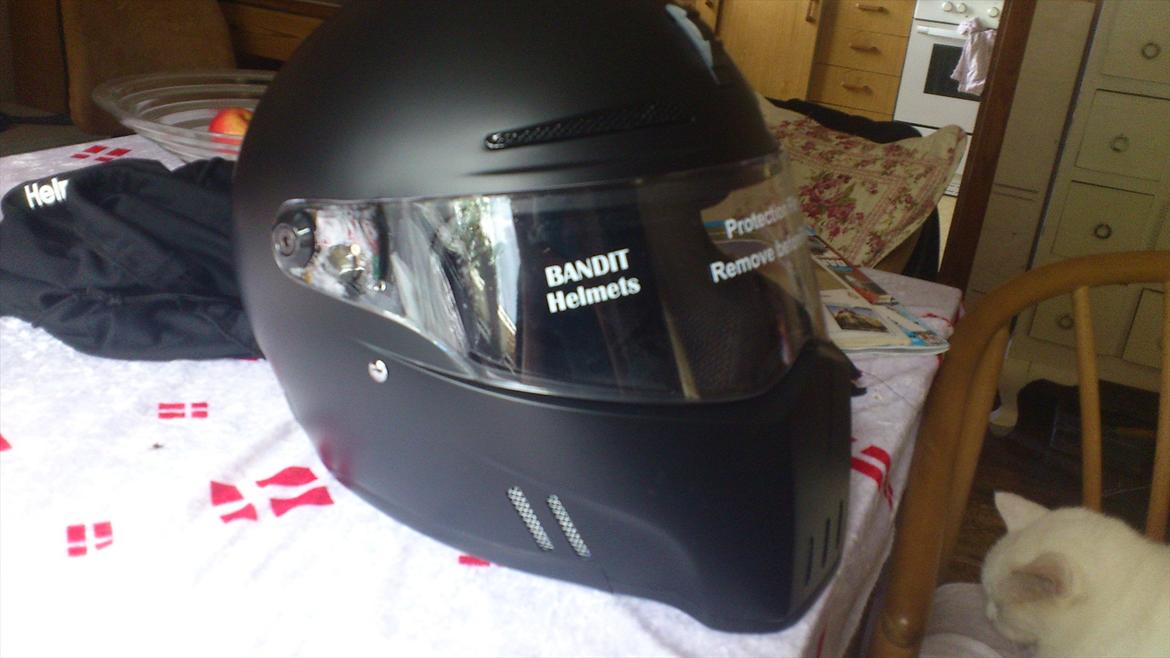 ny bandit hjelm  billede 2