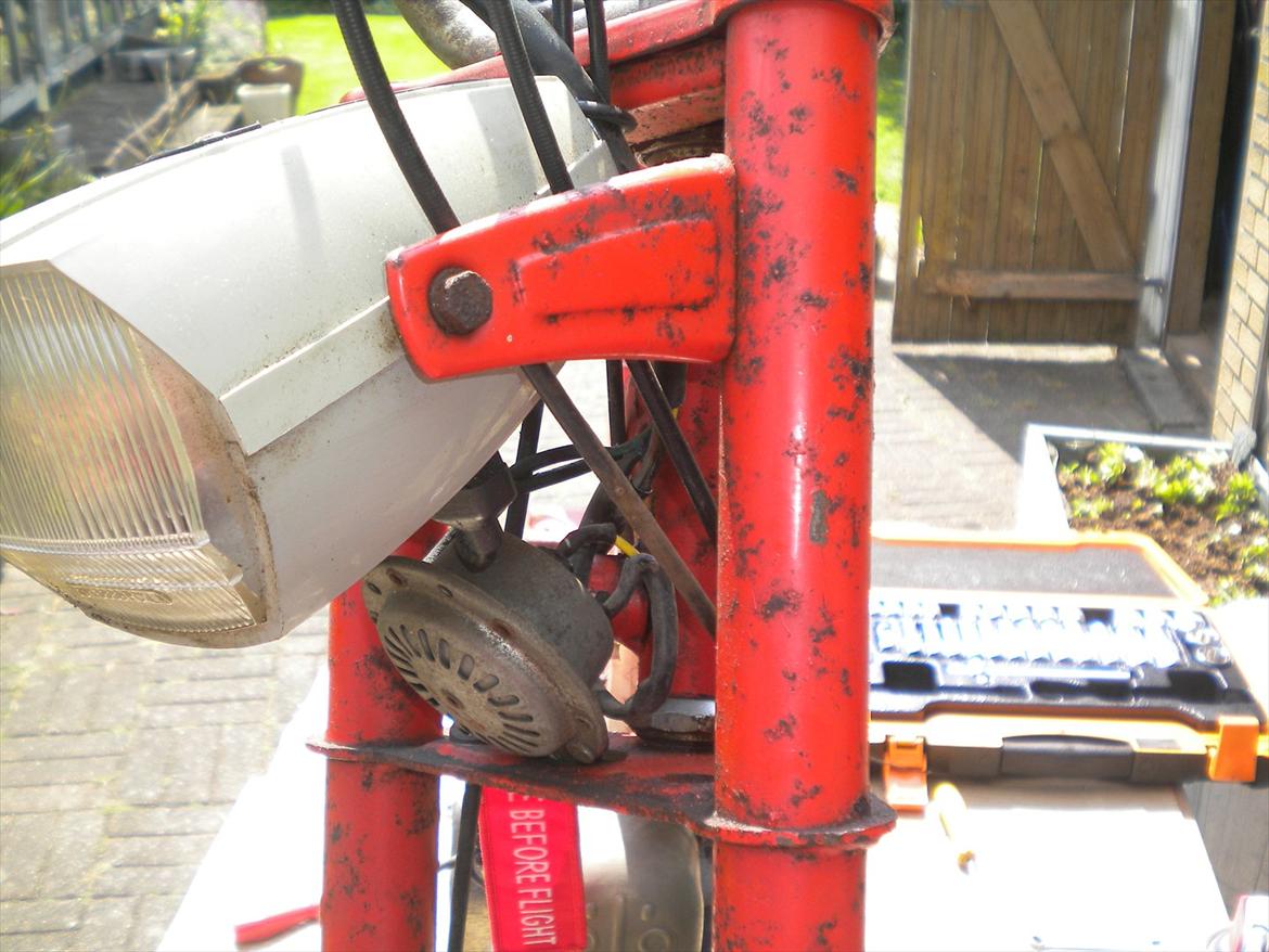 Renovering af Garelli Katia - Skildte den ad i slutningen af juni, for at få den sendt op til min maler billede 14