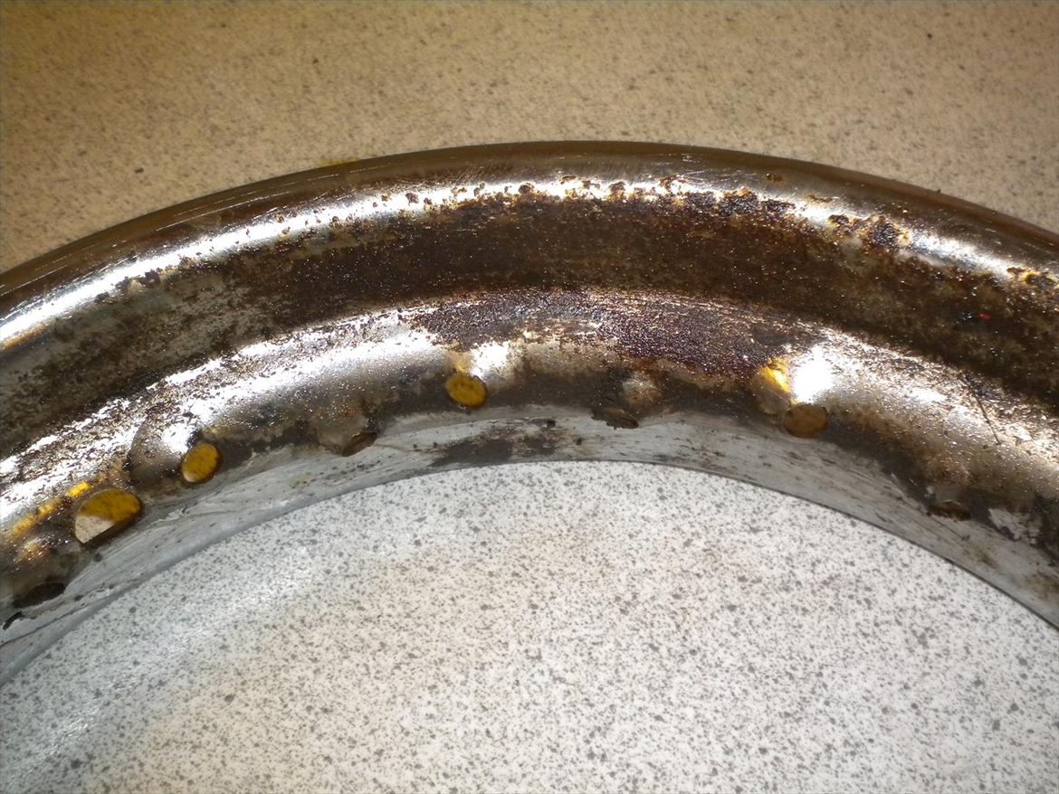 Renovering af Garelli Katia - Medens den var ved maler, kunne jeg jo meget passende renover hjul og hvad der ellers måtte værer. billede 29