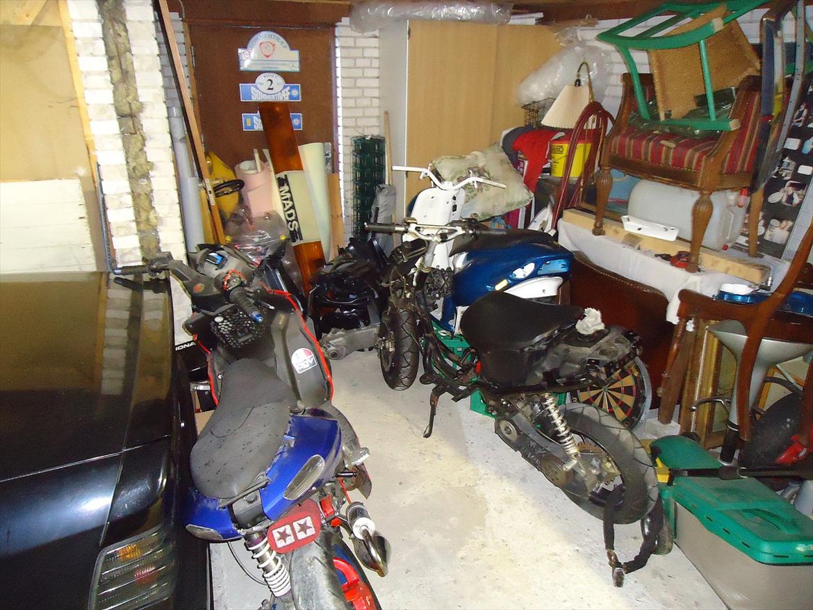 Aprilia SR50 R Factory - Spiderman Edition - Maskin parken: SR50R, NRG DD og Rox TS. billede 15