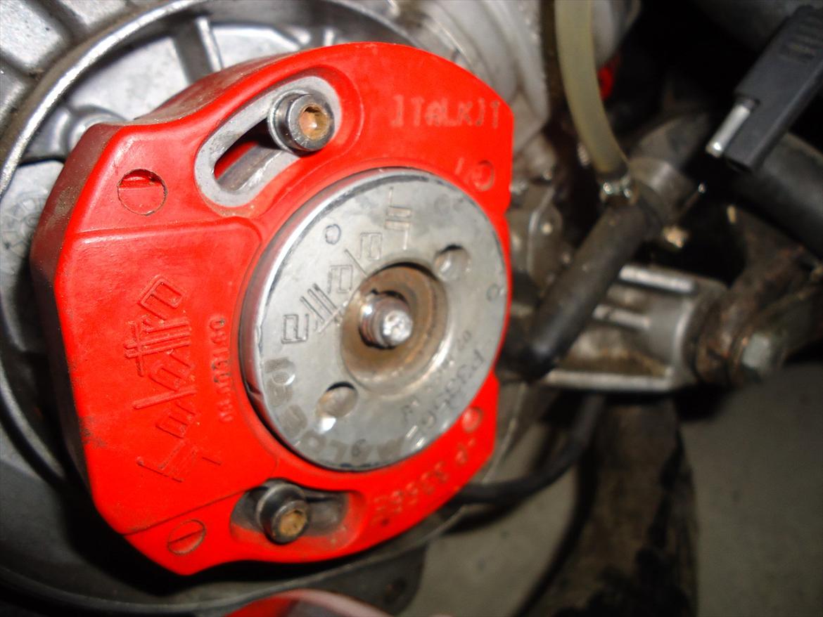 Aprilia SR50 R Factory - Spiderman Edition - Bolten var svejset på og tændningen stod af H til. billede 23